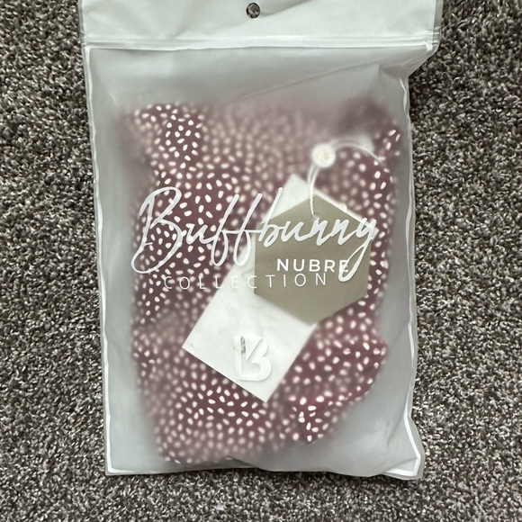 NWT BuffBunny Sports Bra - Dark REd Bossy Print Sz Medium - Picture 8 of 9